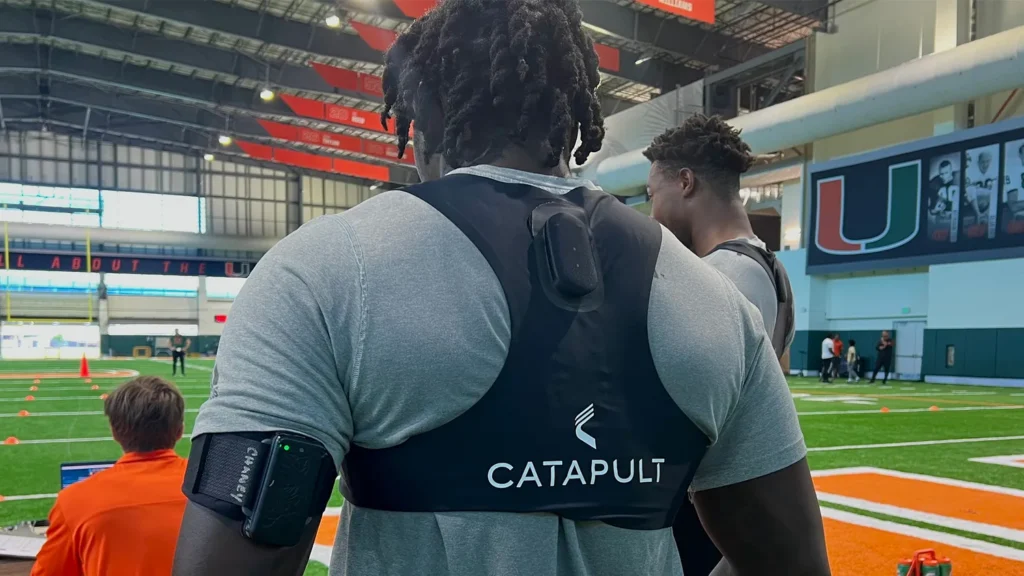Абсолютная перемена в игре - https://miamihurricanes.com/news/2022/08/23/fb-feature-eric-renaghan-an-absolute-game-changer/