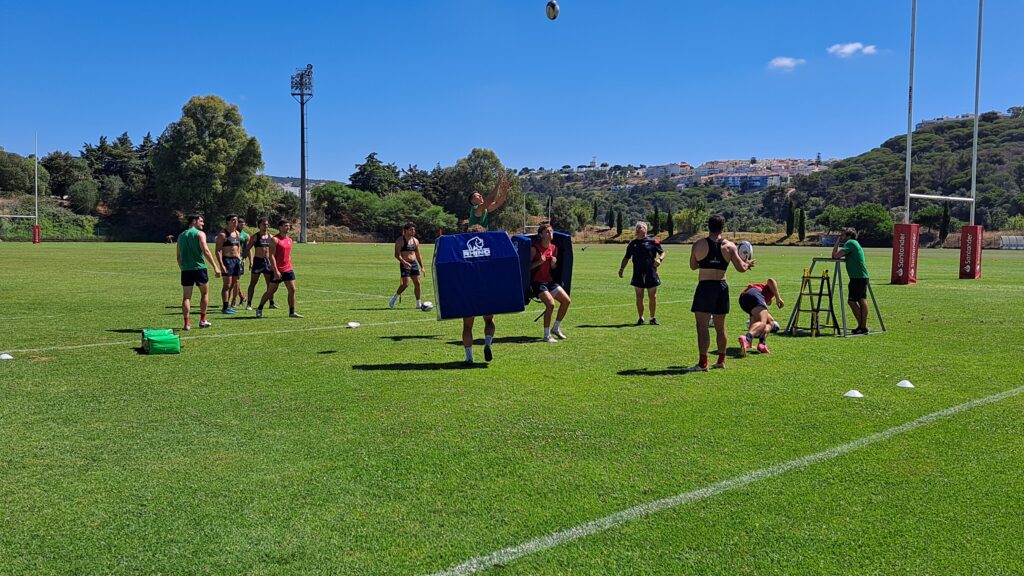Portugal Rugby übt das Fangen von hohen Bällen, Rugby-Weltmeisterschaft 2023